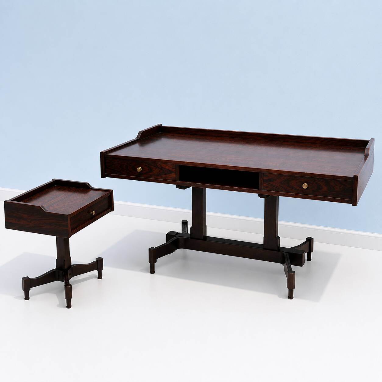 Rosewood desk by Claudio Salocchi for Sormani, Italy 1970.