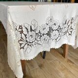 XXL lace tablecloth