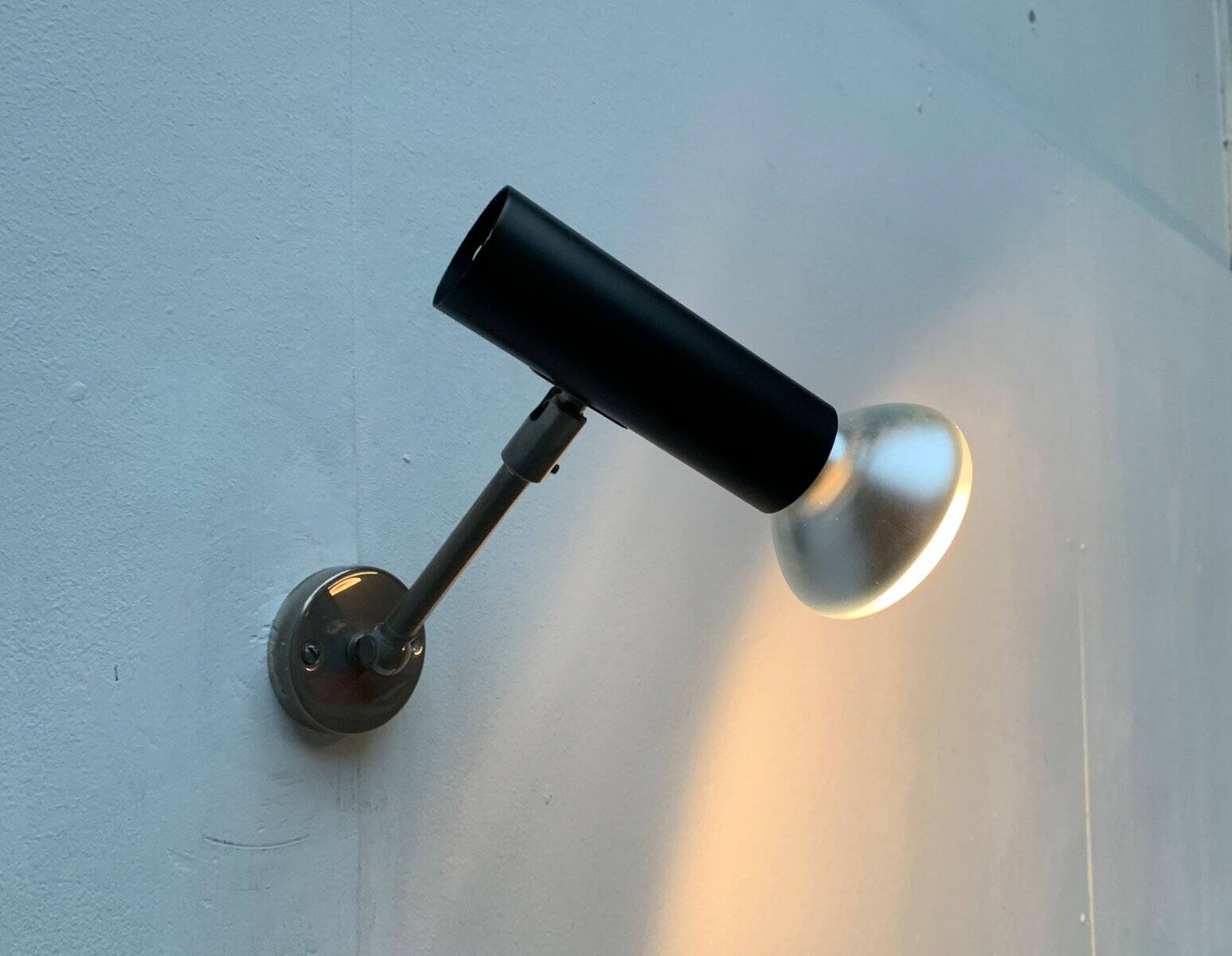 Mid-Century German Minimalist Wall Lamp from Beisl, 1960s