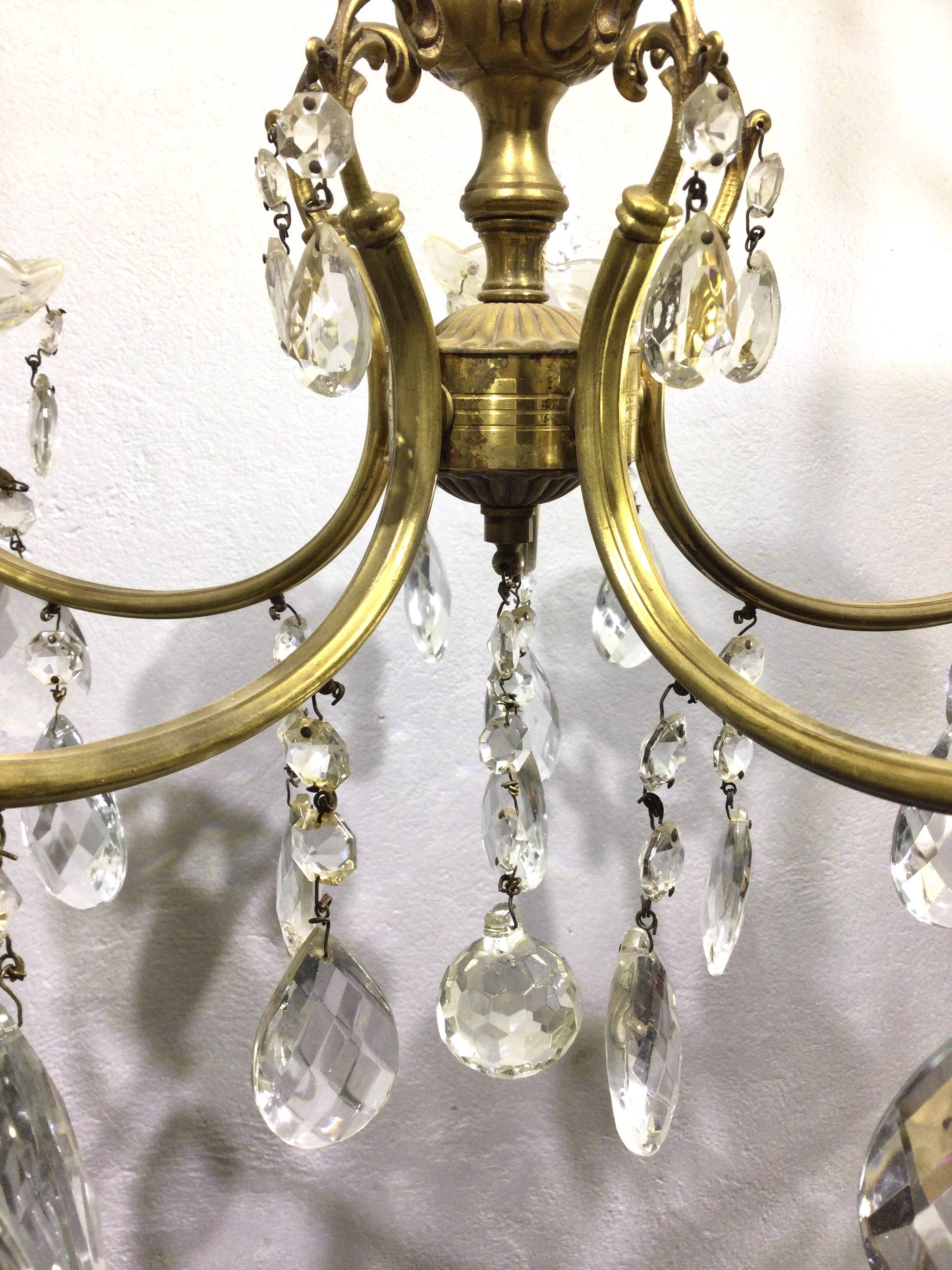 5-light chandelier in brass and tassels