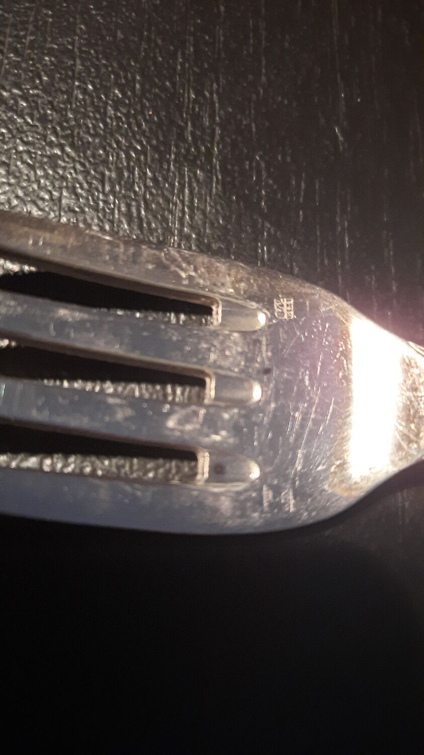 Silver metal cutlery set