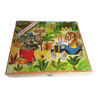 Box of antique wooden cubes