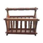 Solid wood magazine rack