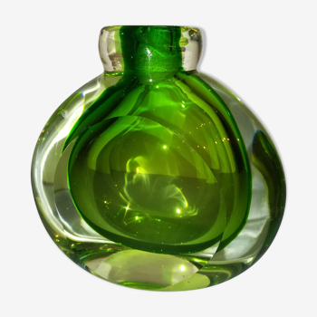 Vase en verre soufflé XXème