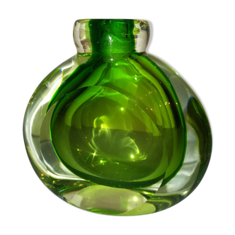 Vase en verre soufflé XXème