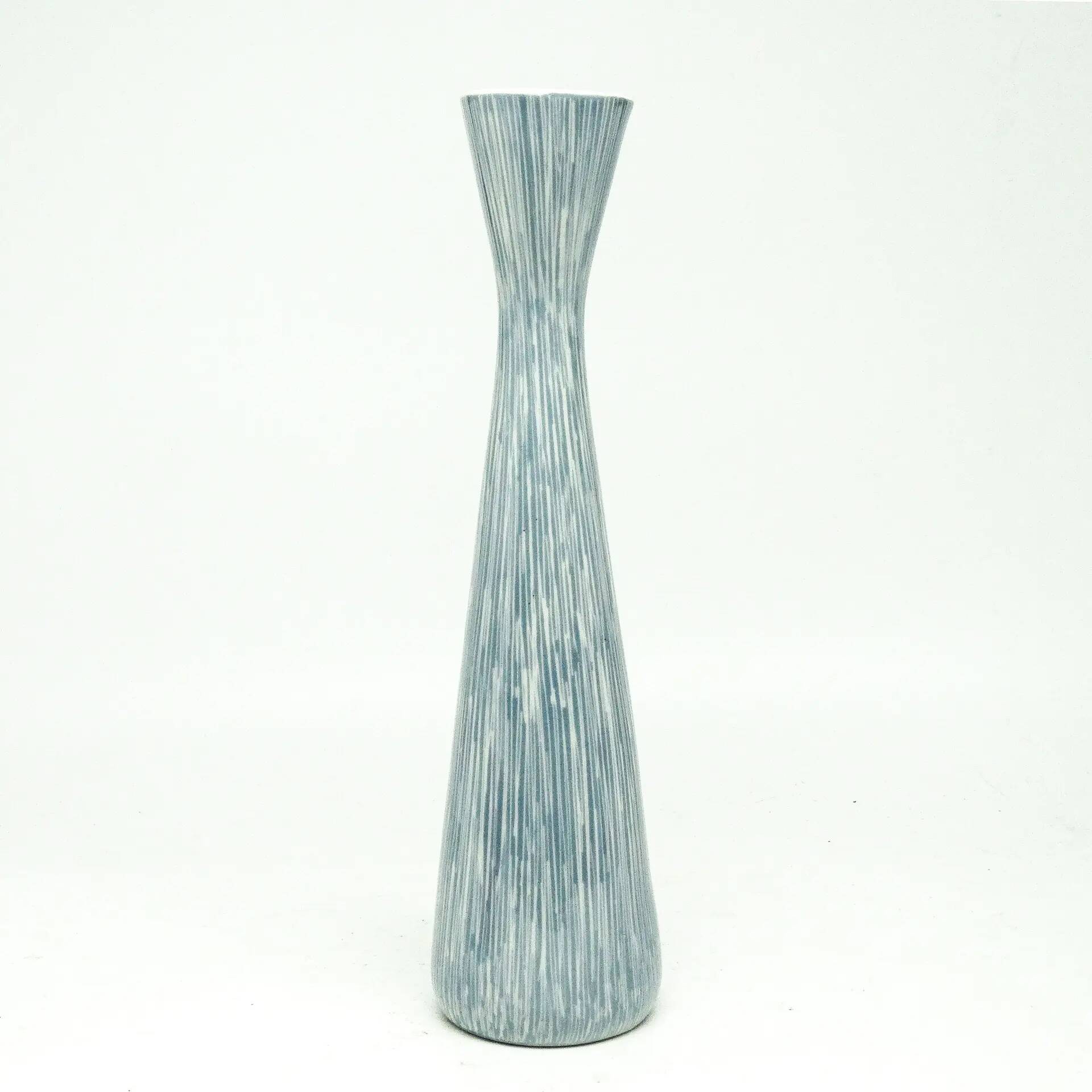 Mid-century modern vase, porcelain, Ćmielów, Poland, 1950s