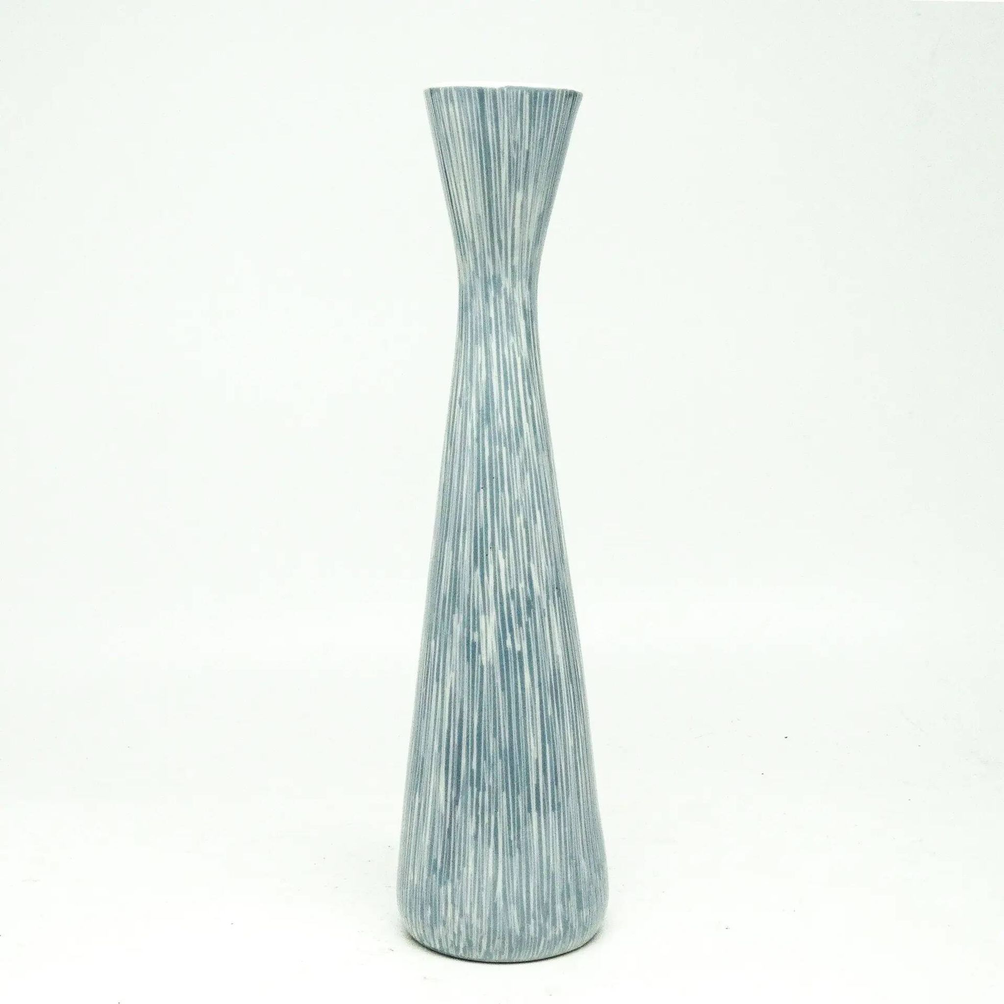 Mid-century modern vase, porcelain, Ćmielów, Poland, 1950s