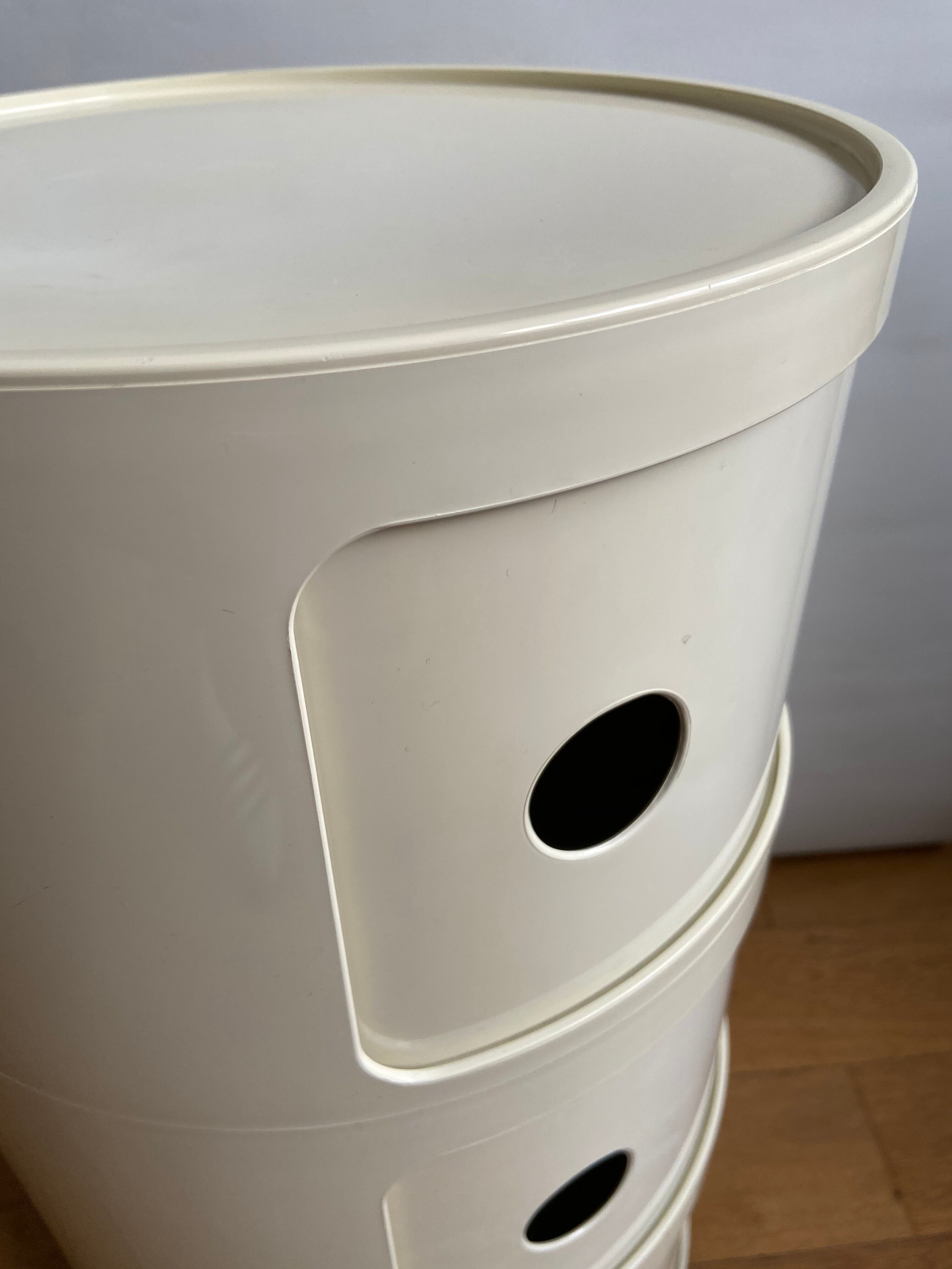 3-storey bedside table by Anna Castelli for Kartell