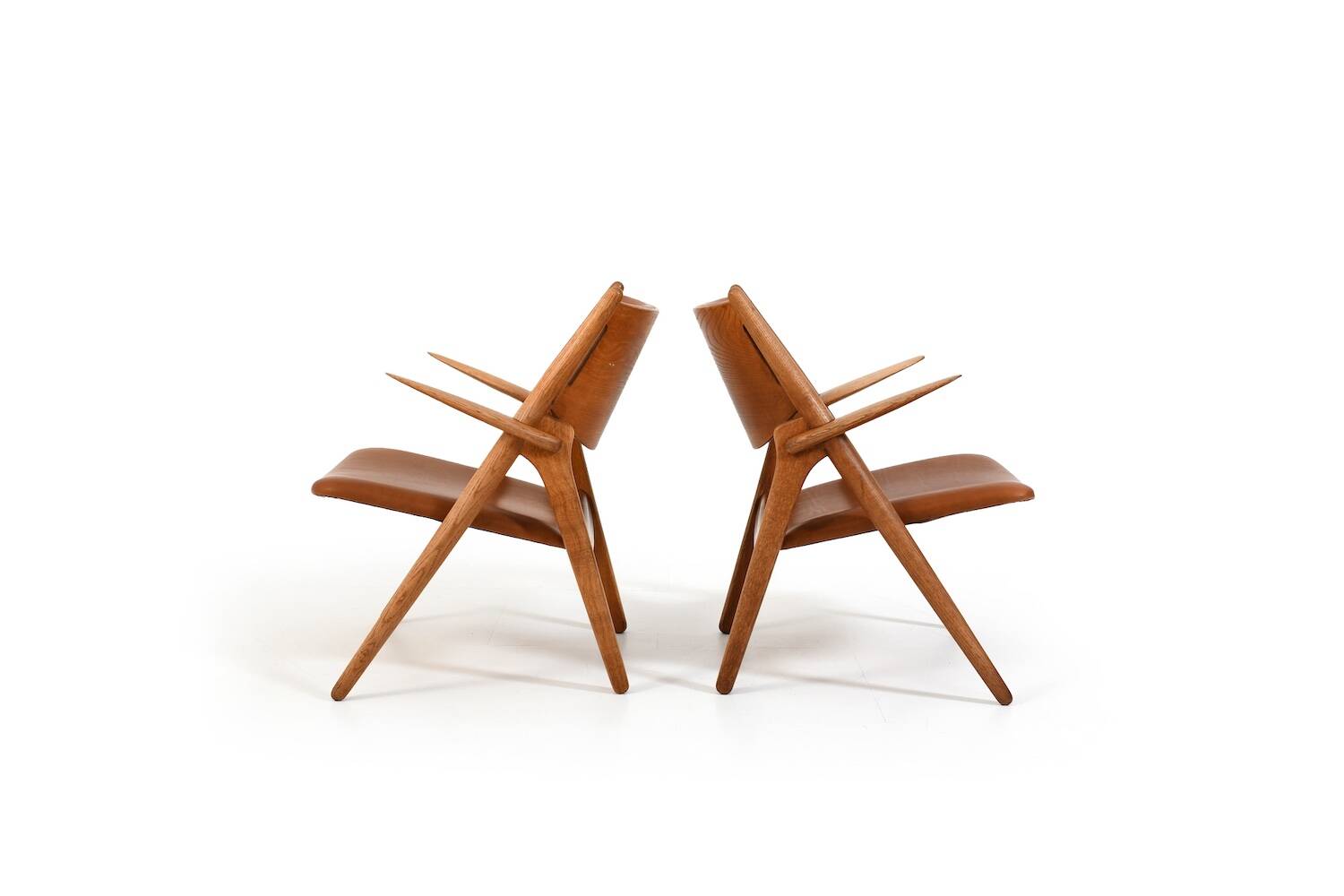 Fauteuils en chêne CH-28 de Hans J. Wegner