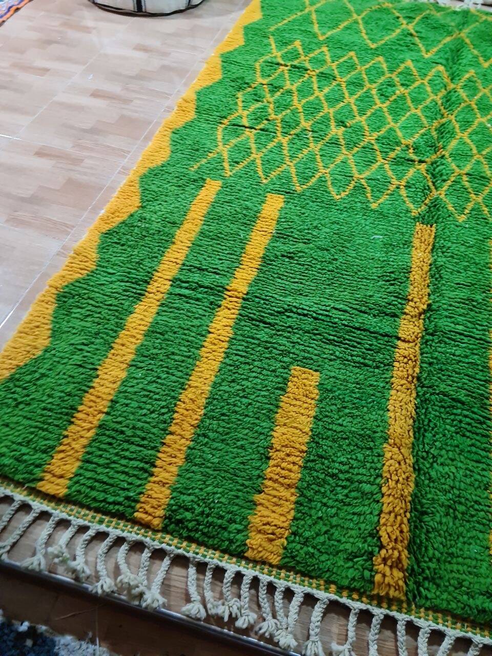 Moroccan Berber handmade rug – 300x200 cm – green and yellow wool