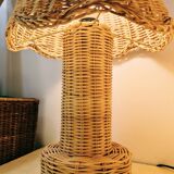 Woven rattan table lamp