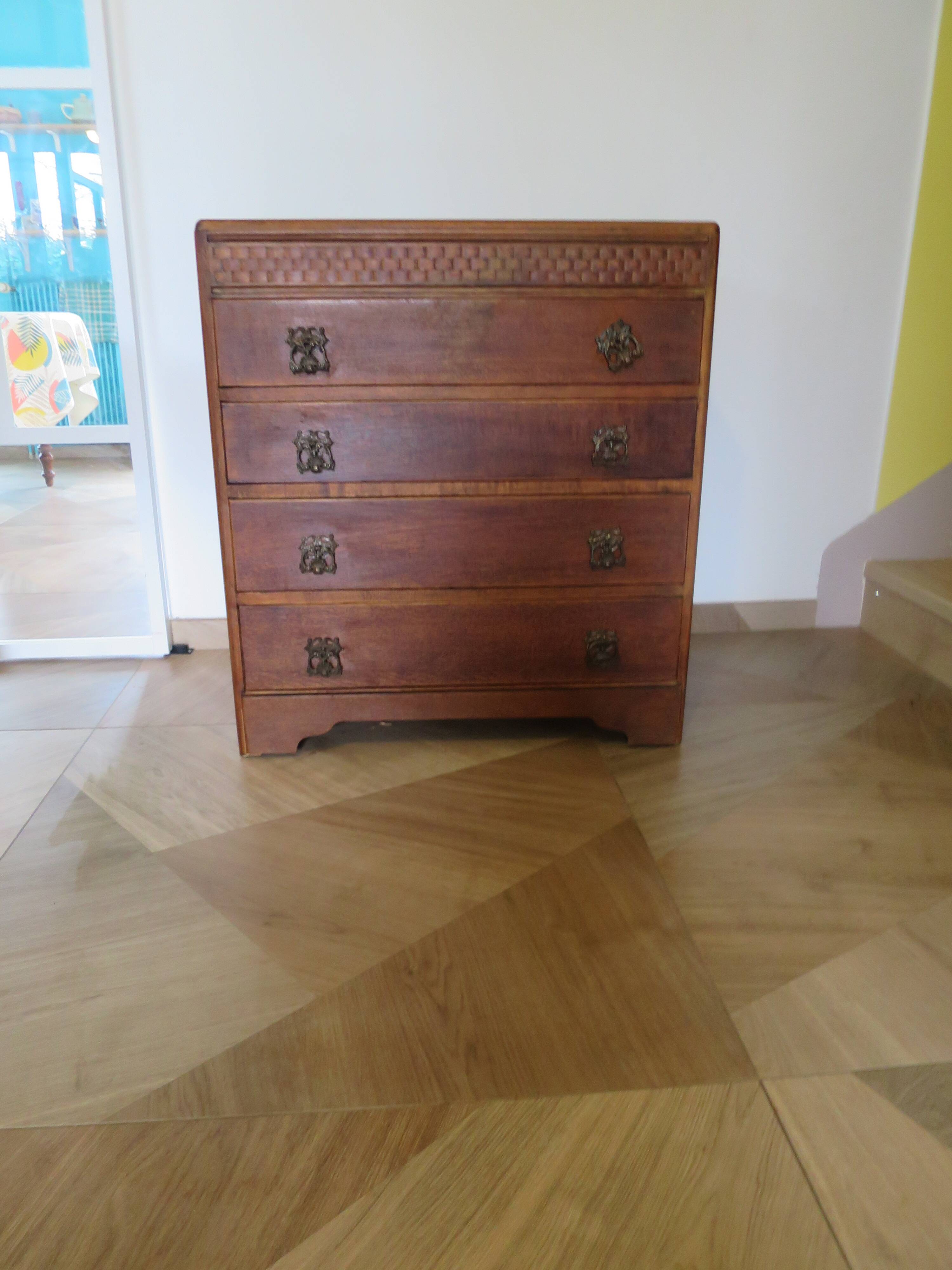 Art Deco chest of drawers with 4 drawers in oak, France 1930s-50s