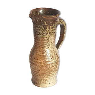 Pitcher in Berry sandstone