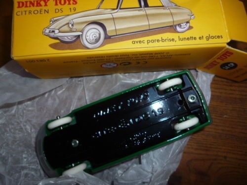 Miniature car Citroen DS 19, Newfoundland with box