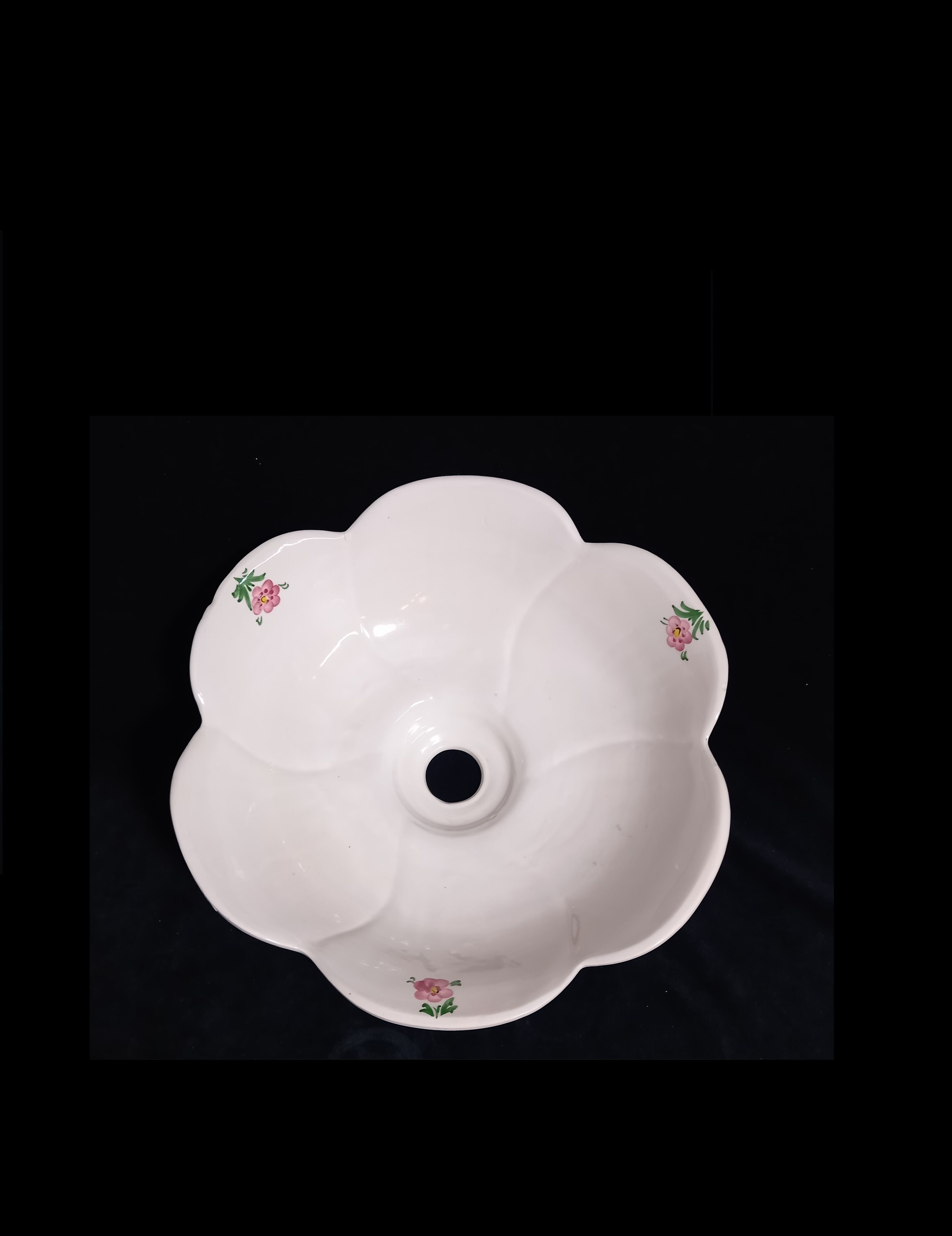 Washbasin with hand-painted floral decor