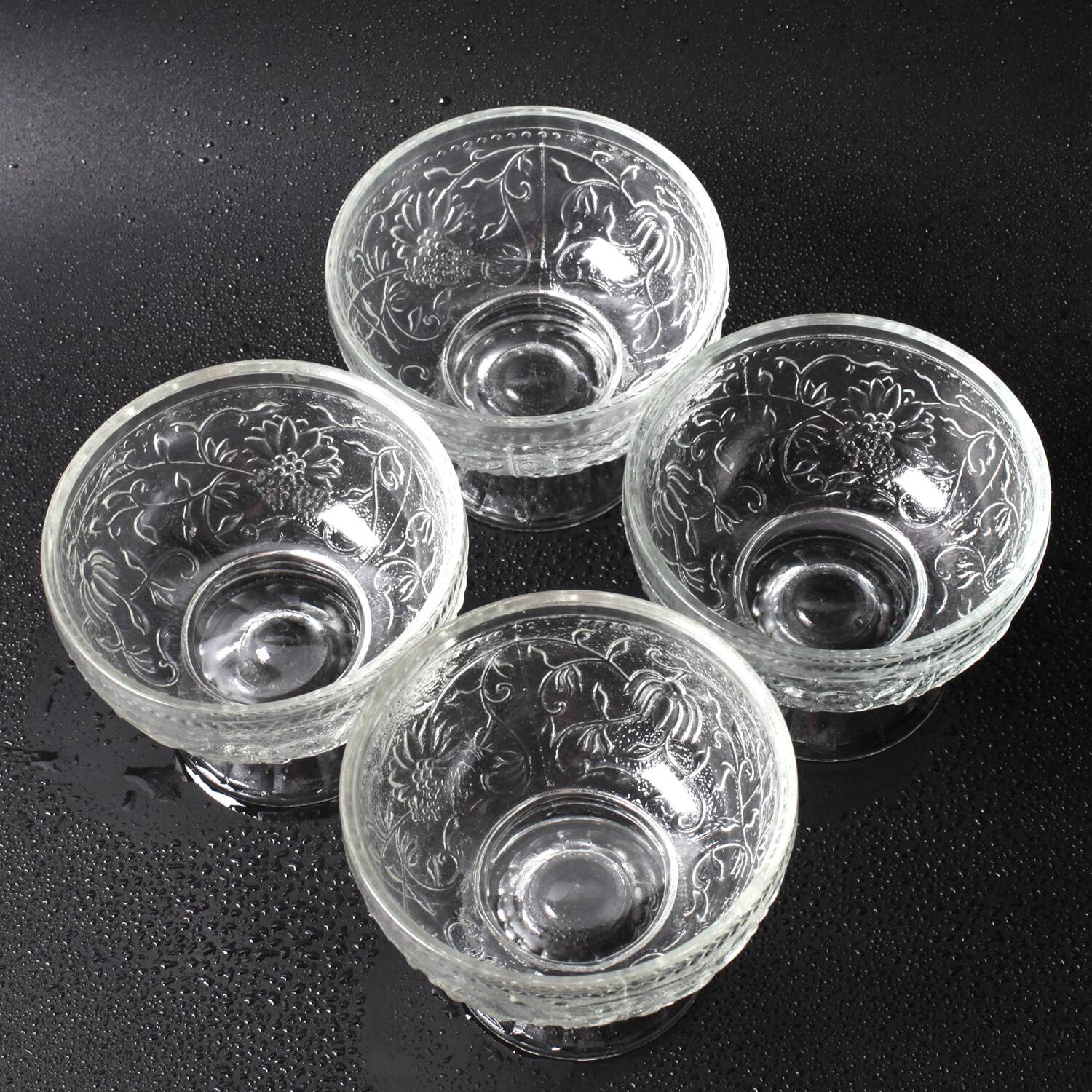 Set of 4 Vintage Pressed Glass Dessert Bowls Cibulak by Pavel Panek / 1977