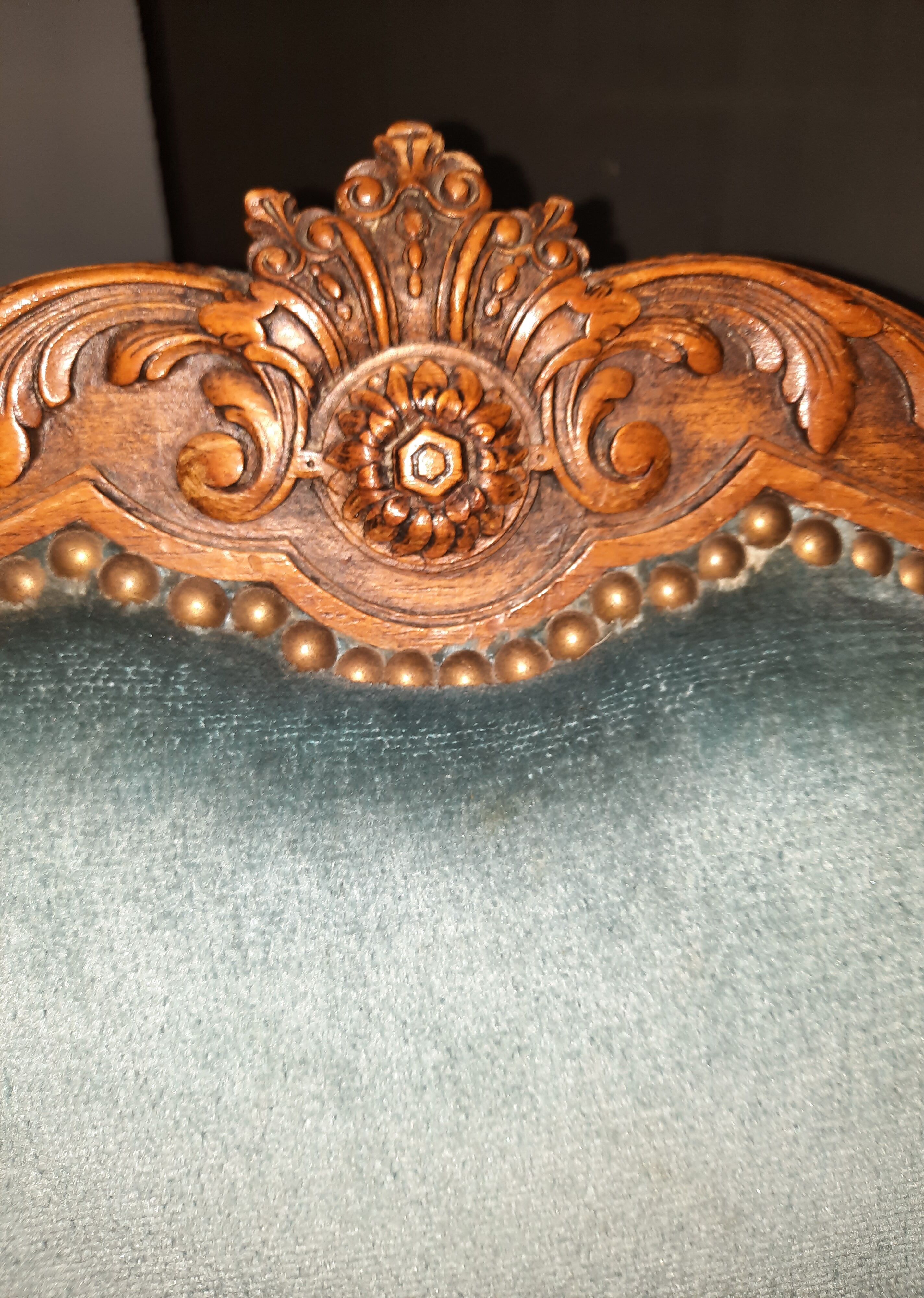 Fauteuil sculpté style régence