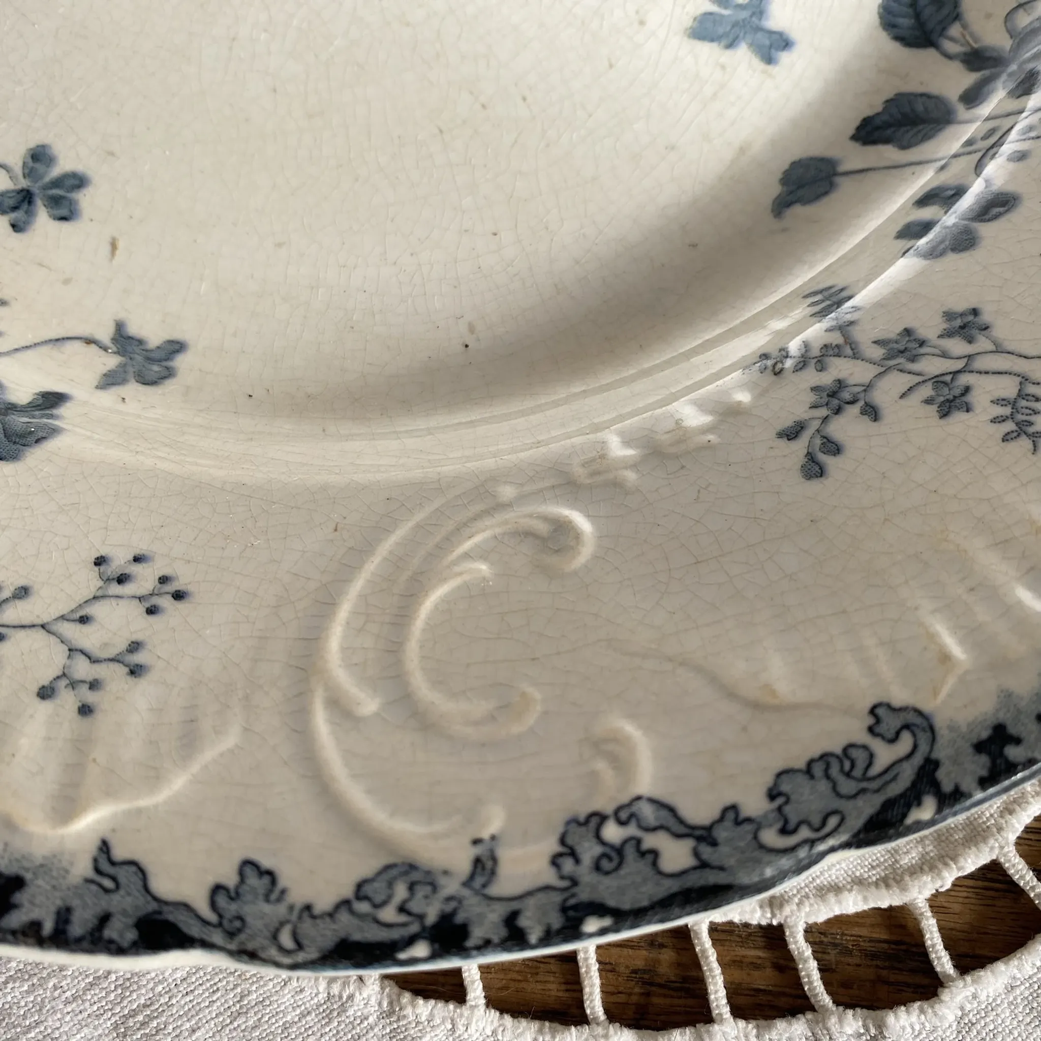 Round ironstone dishes E. Bourgeois Large deposit decorated with violets
