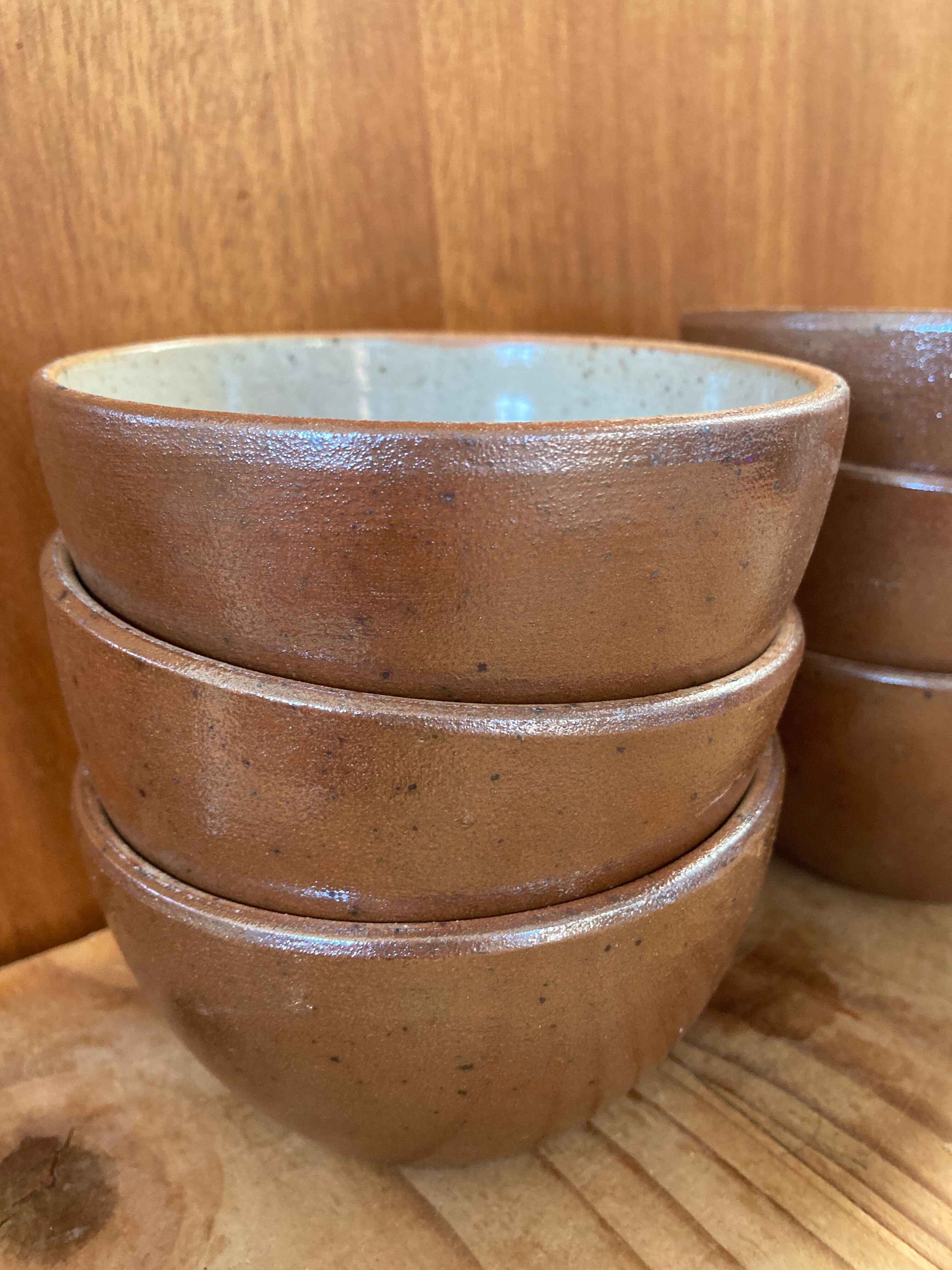 6 stoneware bowls