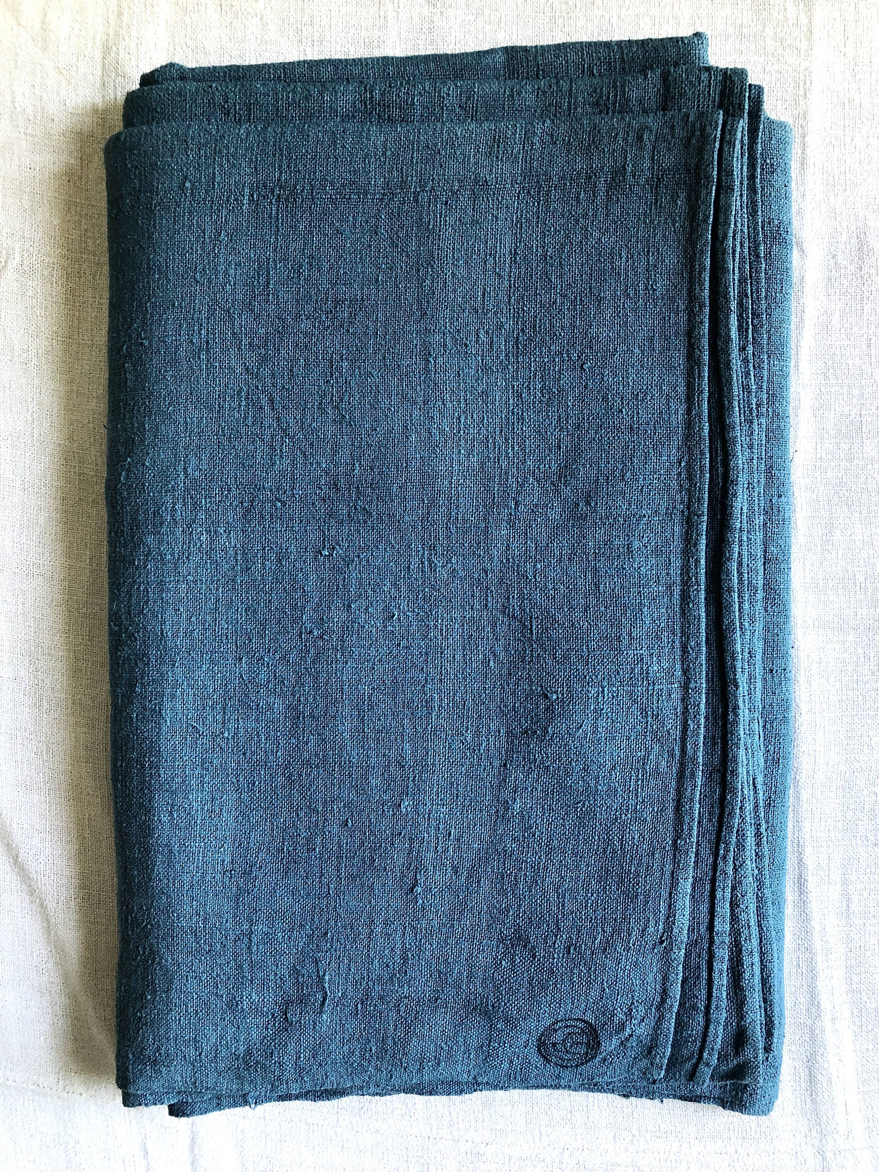 Nappe de vendange en chanvre ancien teint en bleu aquatique
