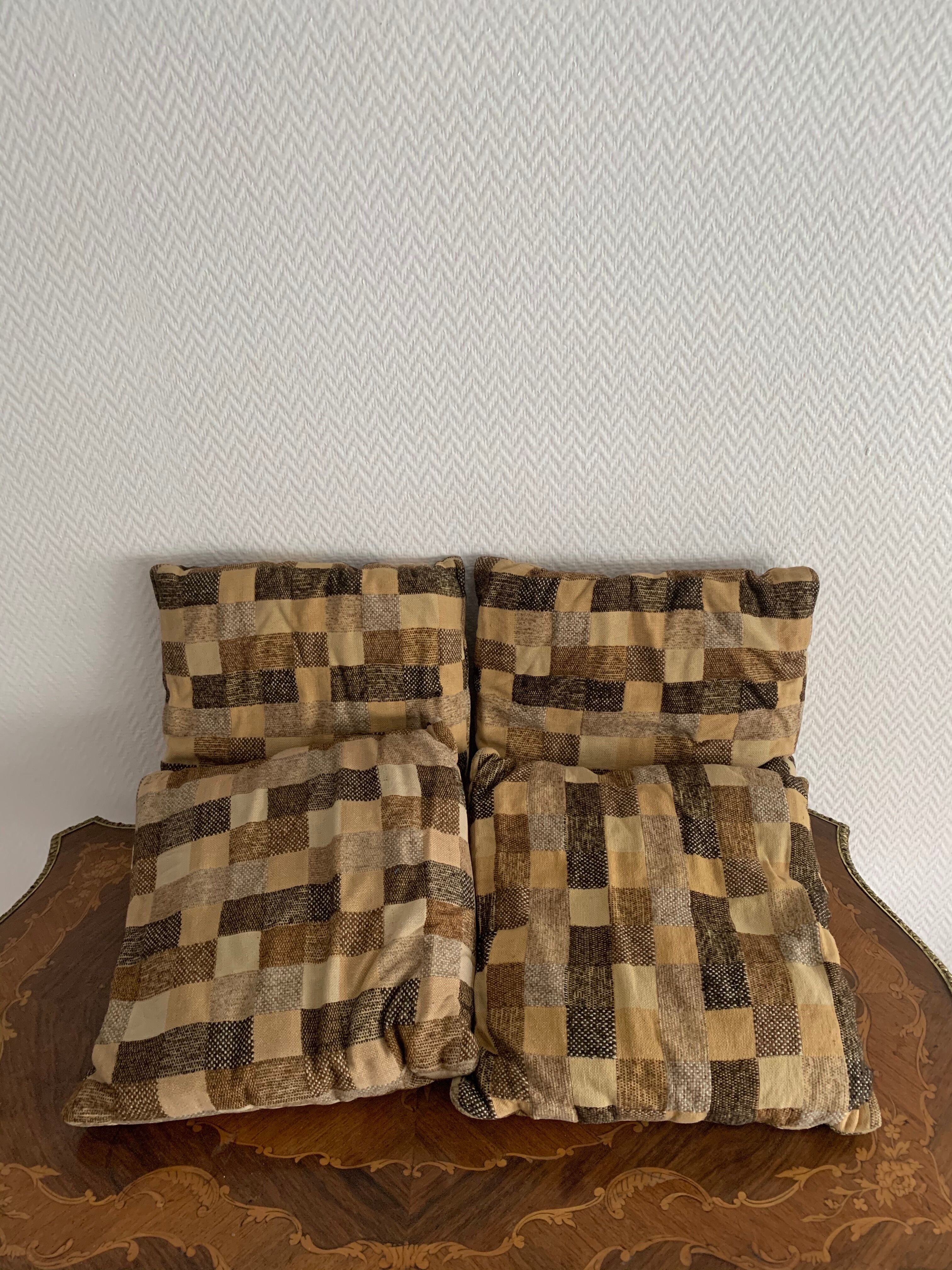 Cousin wool brown tiles