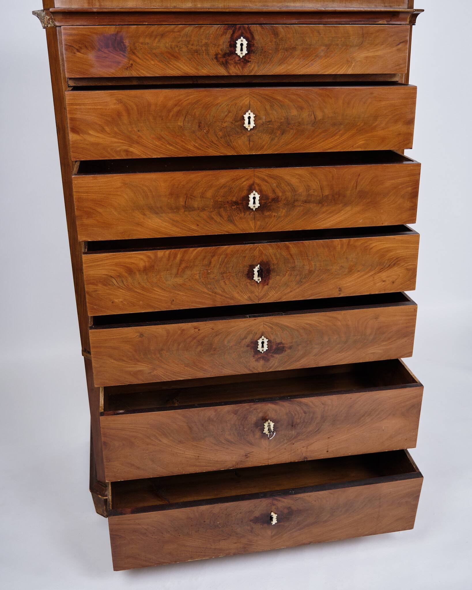 Chest of drawers - antique - mahogany - 7 drawers - 1860s