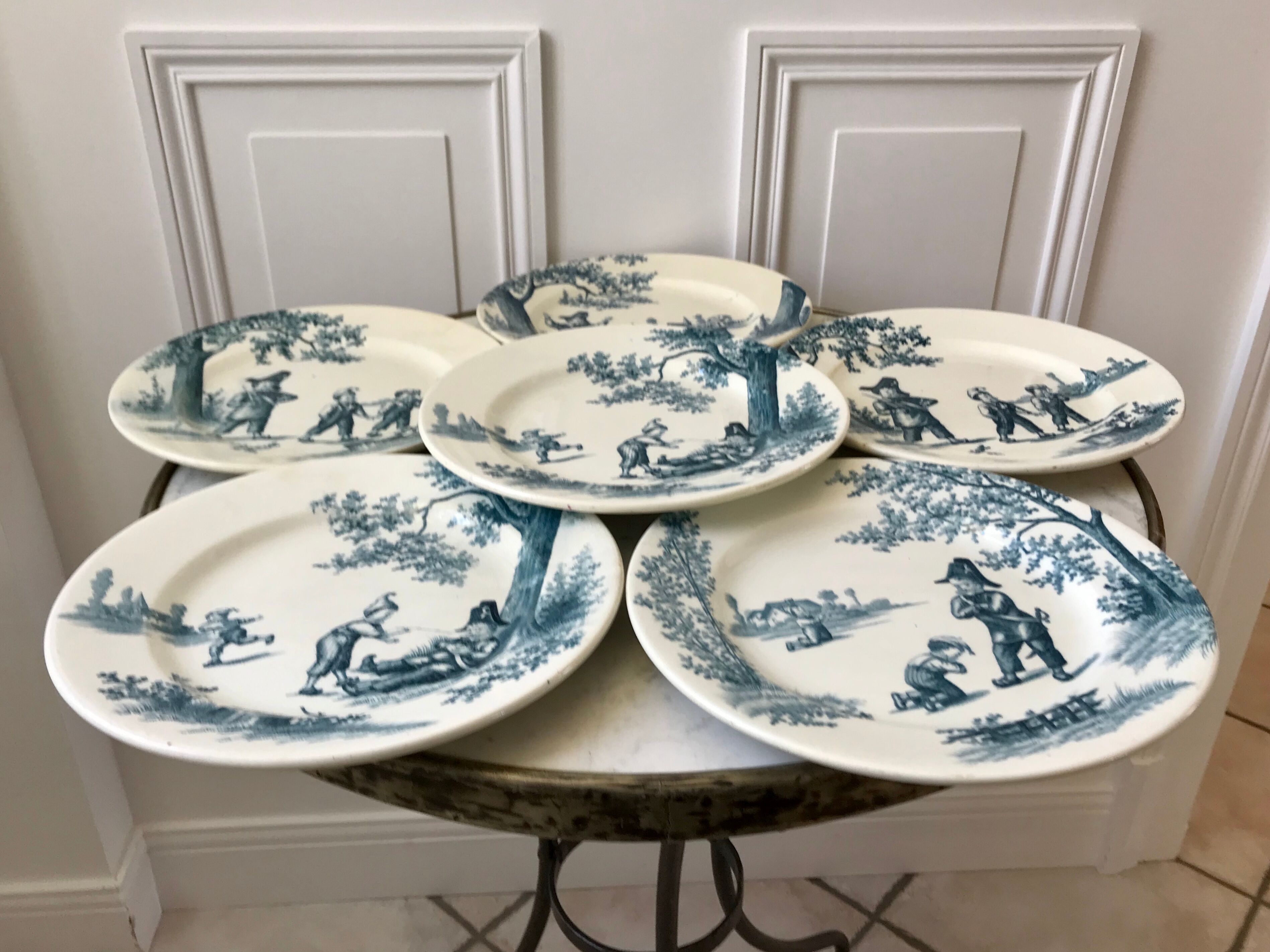 Set of 6 flat plates Iron Earth model "Garde Champêtre" late nineteenth