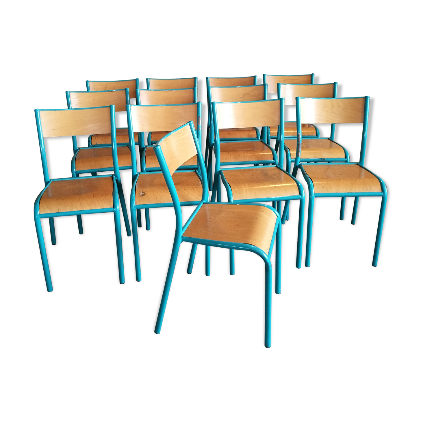 Lot of 13 adult Mullca school chairs