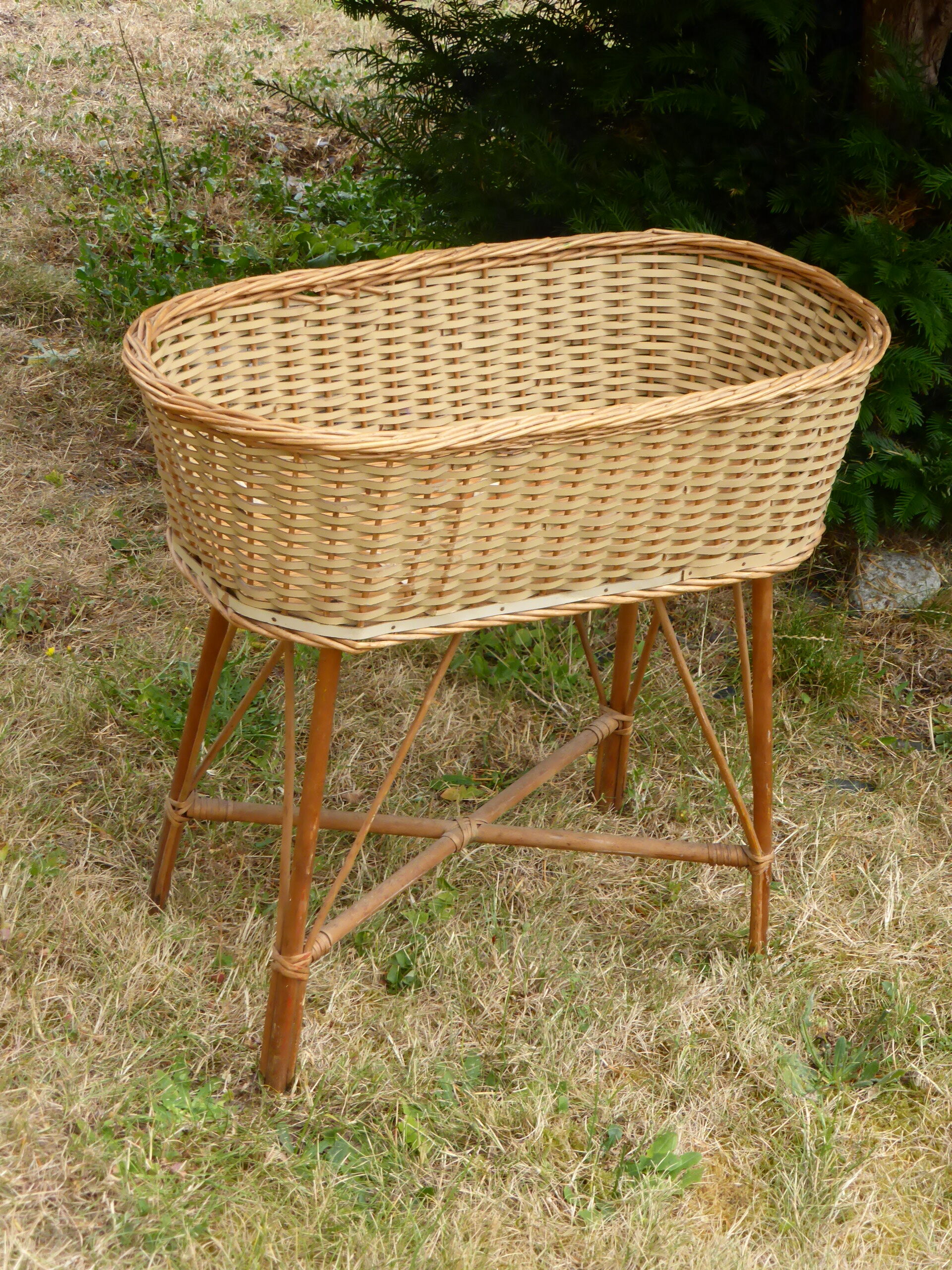 Plant holder, wicker and vintage bamboo structure 1960/70