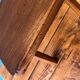 Tabouret tripode en orme
