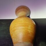 Vase ancien grès marron beige décor ciselé col corolle déco vintage