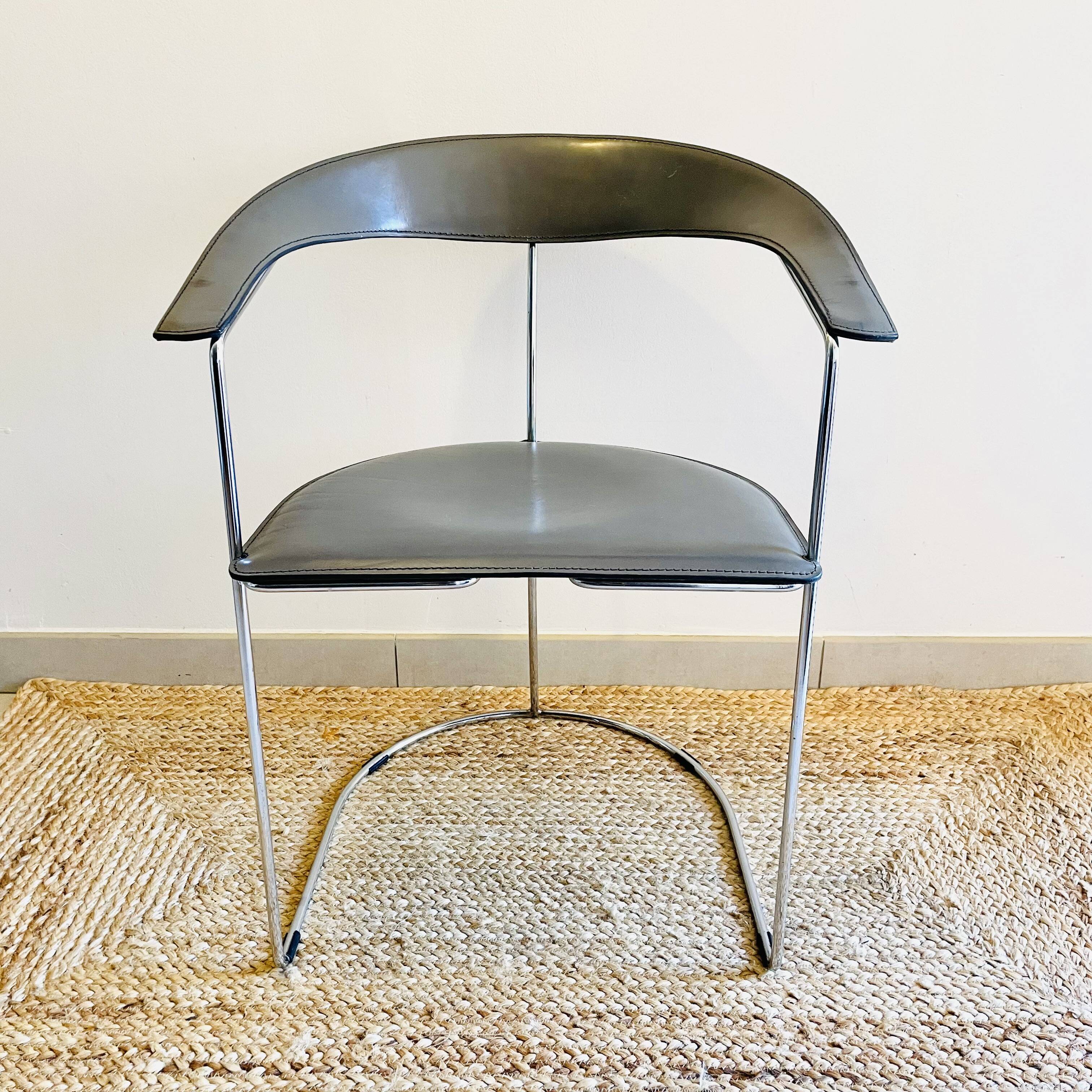 ARRBEN Ursula Vintage Design Armchair - Leather and Chrome - 1980s