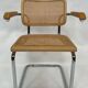 Chaise Cesca modèle Marcel Breuer avec accoudoirs B64