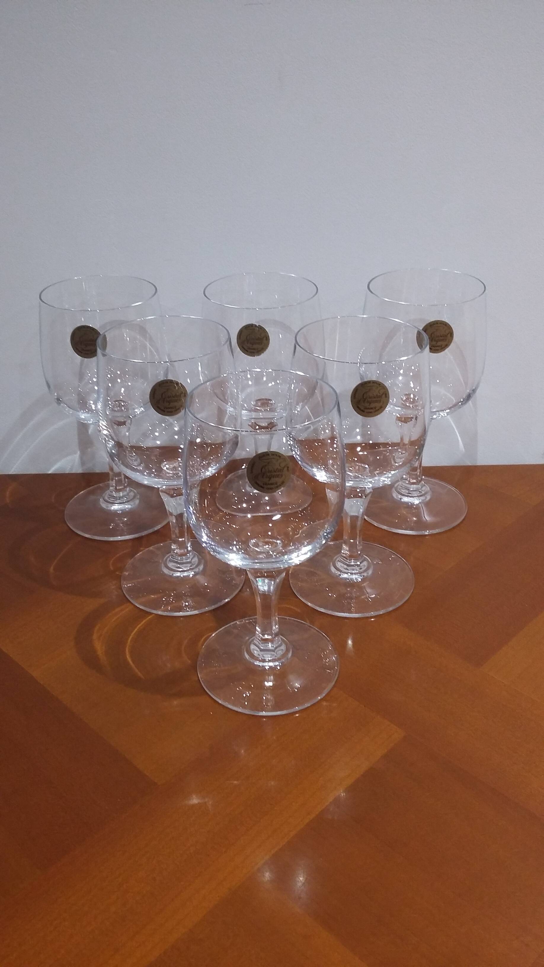 Très Joli Série De 6 Verre A Vin Ambassade En Cristal D'arques