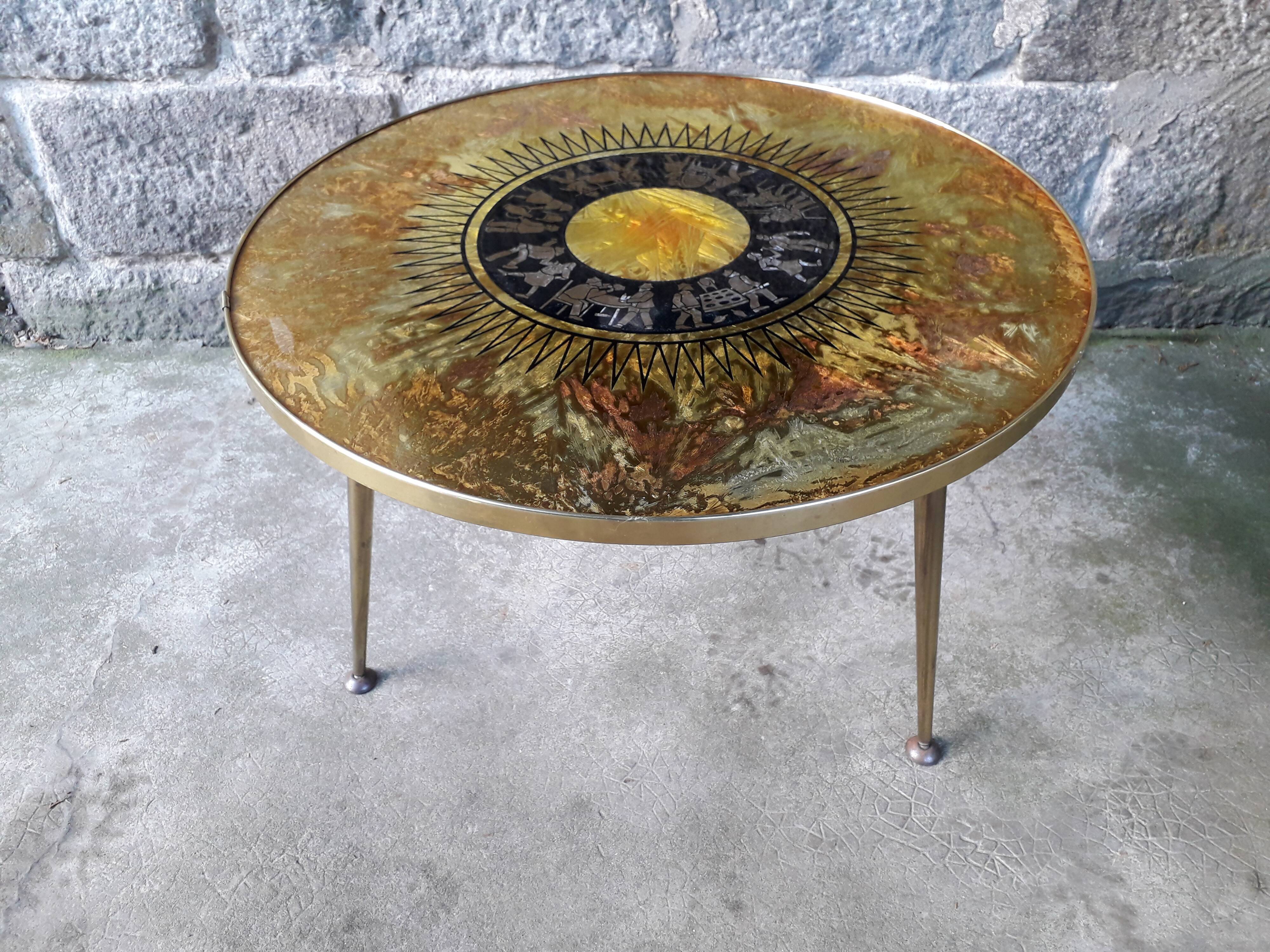 Vintage coffee table compass feet