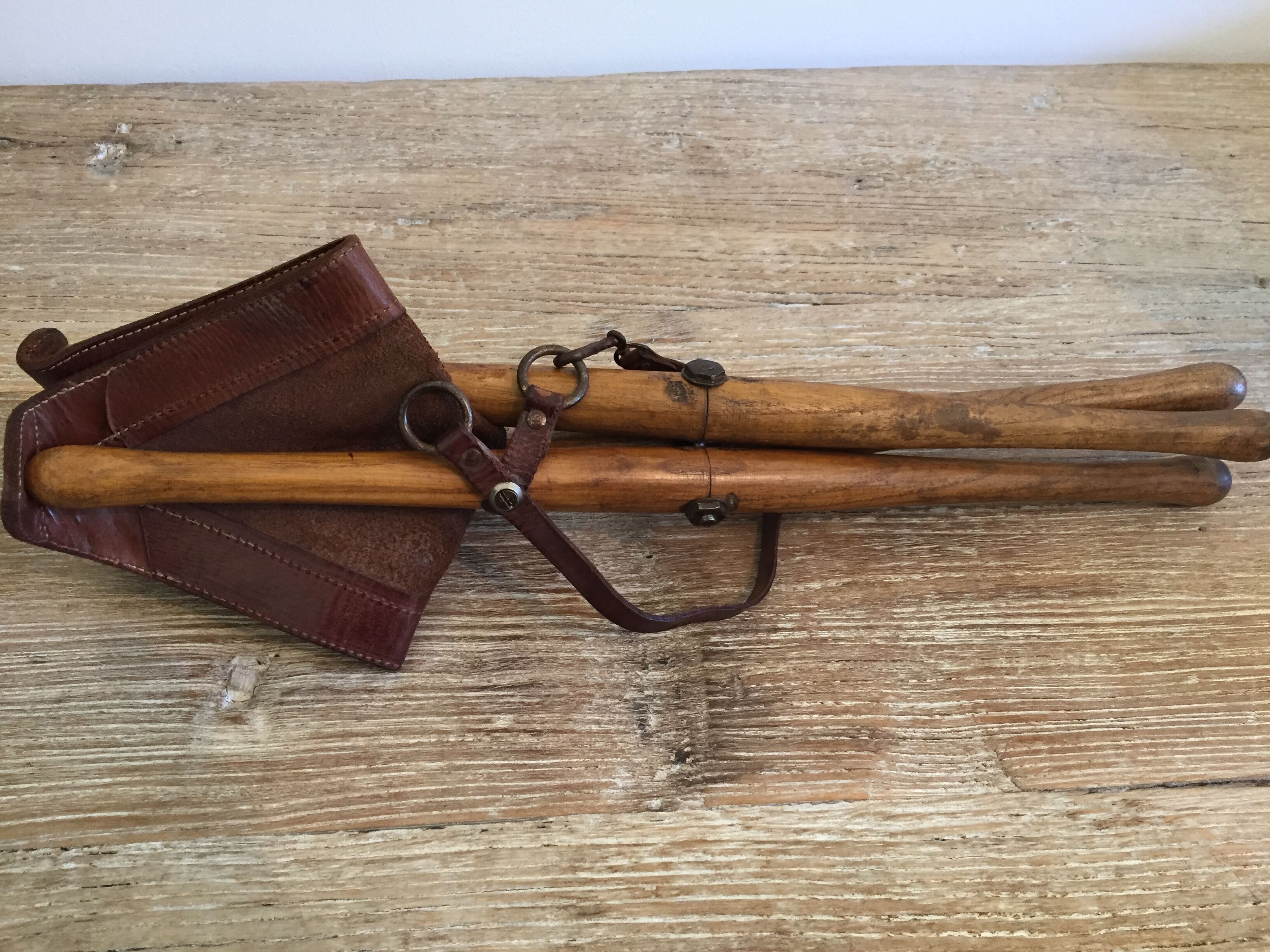 Folding leather fishing stool