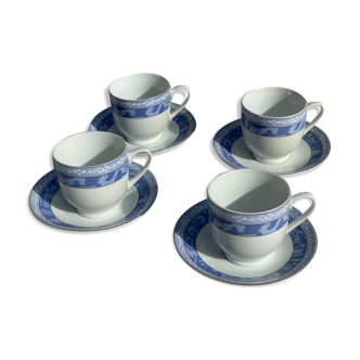 4 tasses en porcelaine