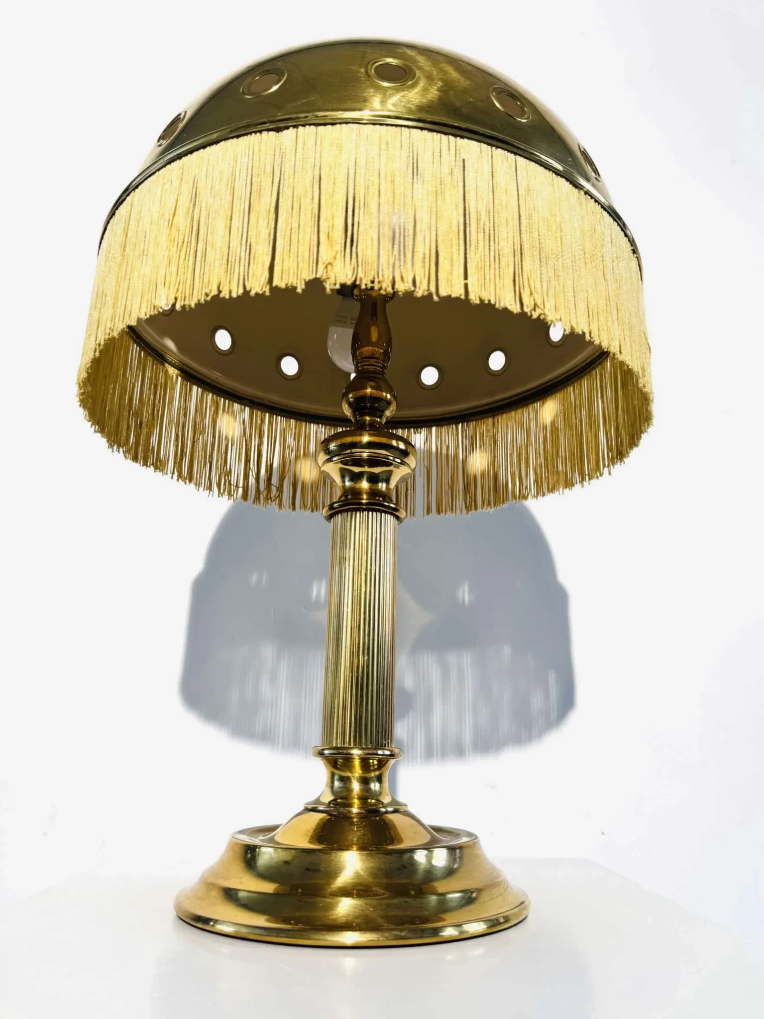 Lampe de table en laiton en forme de champignon par Sölken Leuchten, Allemagne, vers les années 1960.