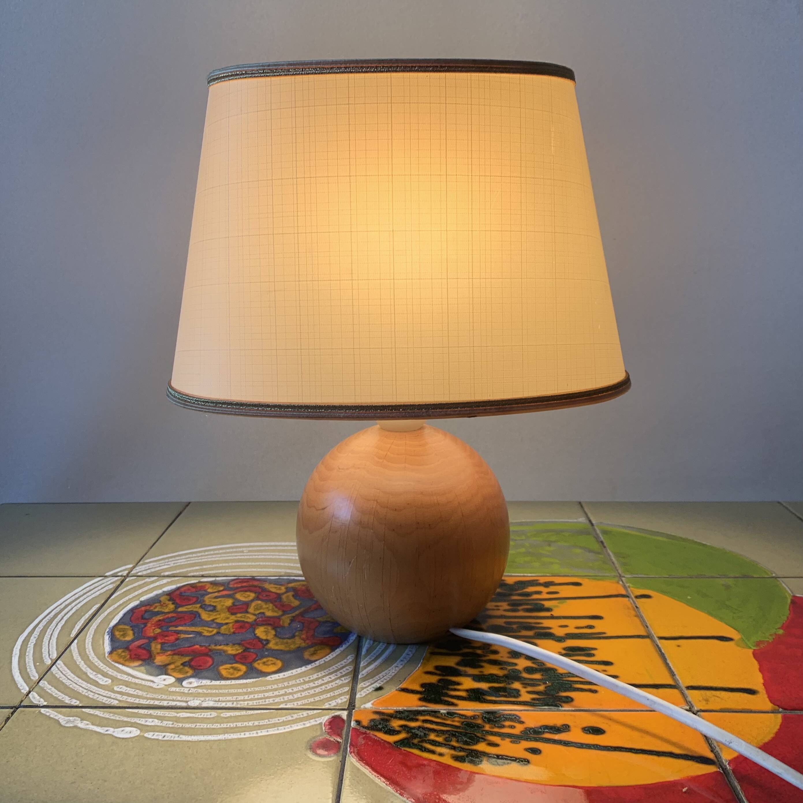 Small vintage side lamp - turned wooden ball