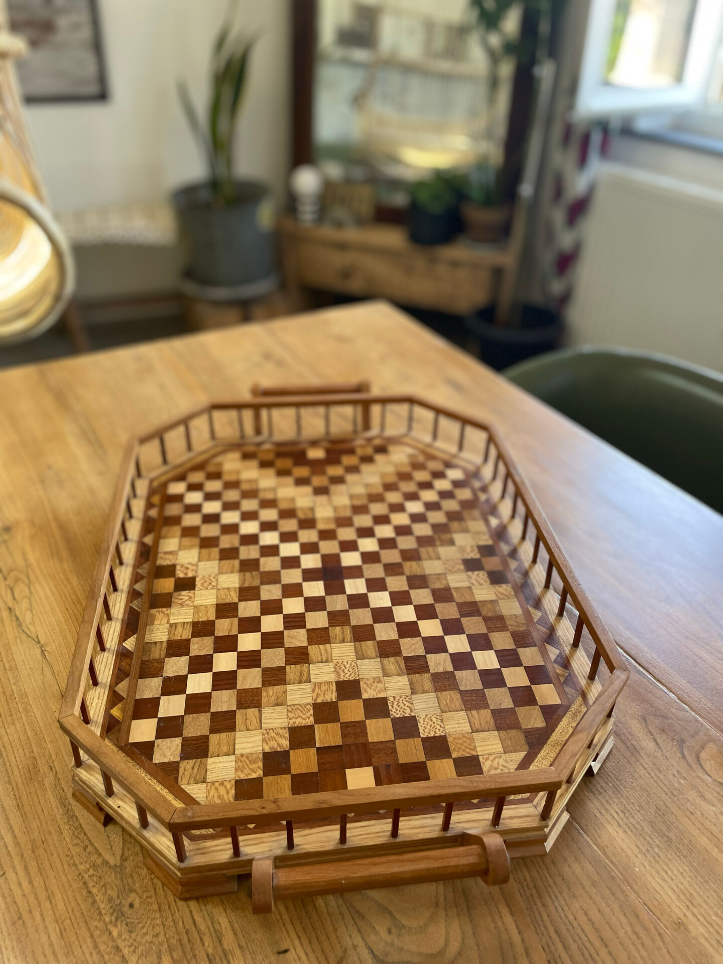 Large service tray in wood marquetry