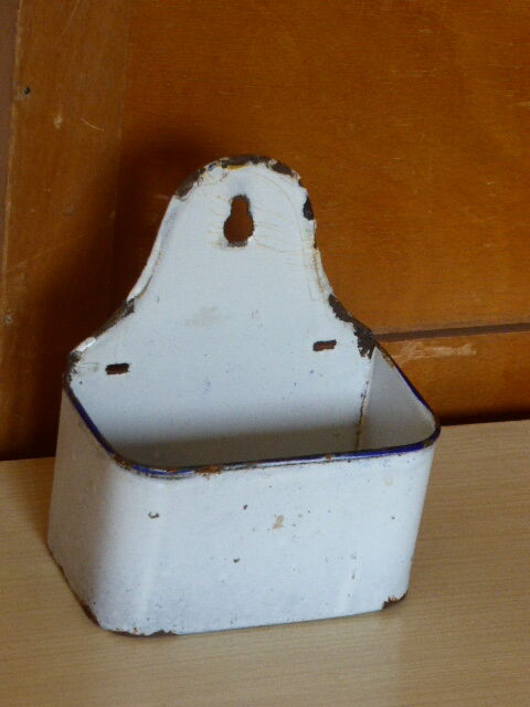 Old emailed iron box