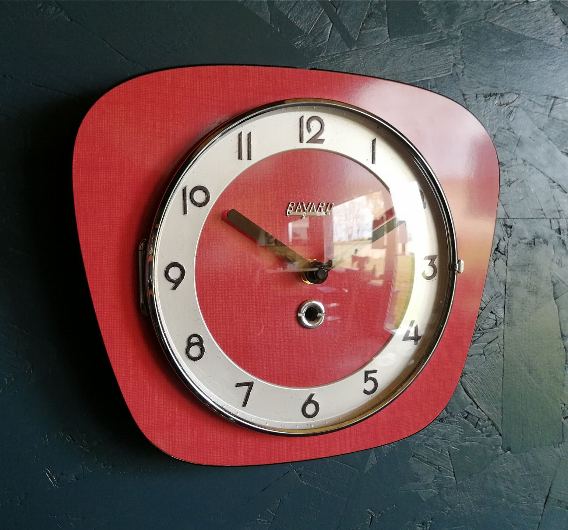 Vintage formica silent wall clock "Bayard red"