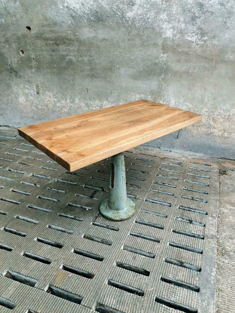 Industrial (garden) table oak on cast iron leg