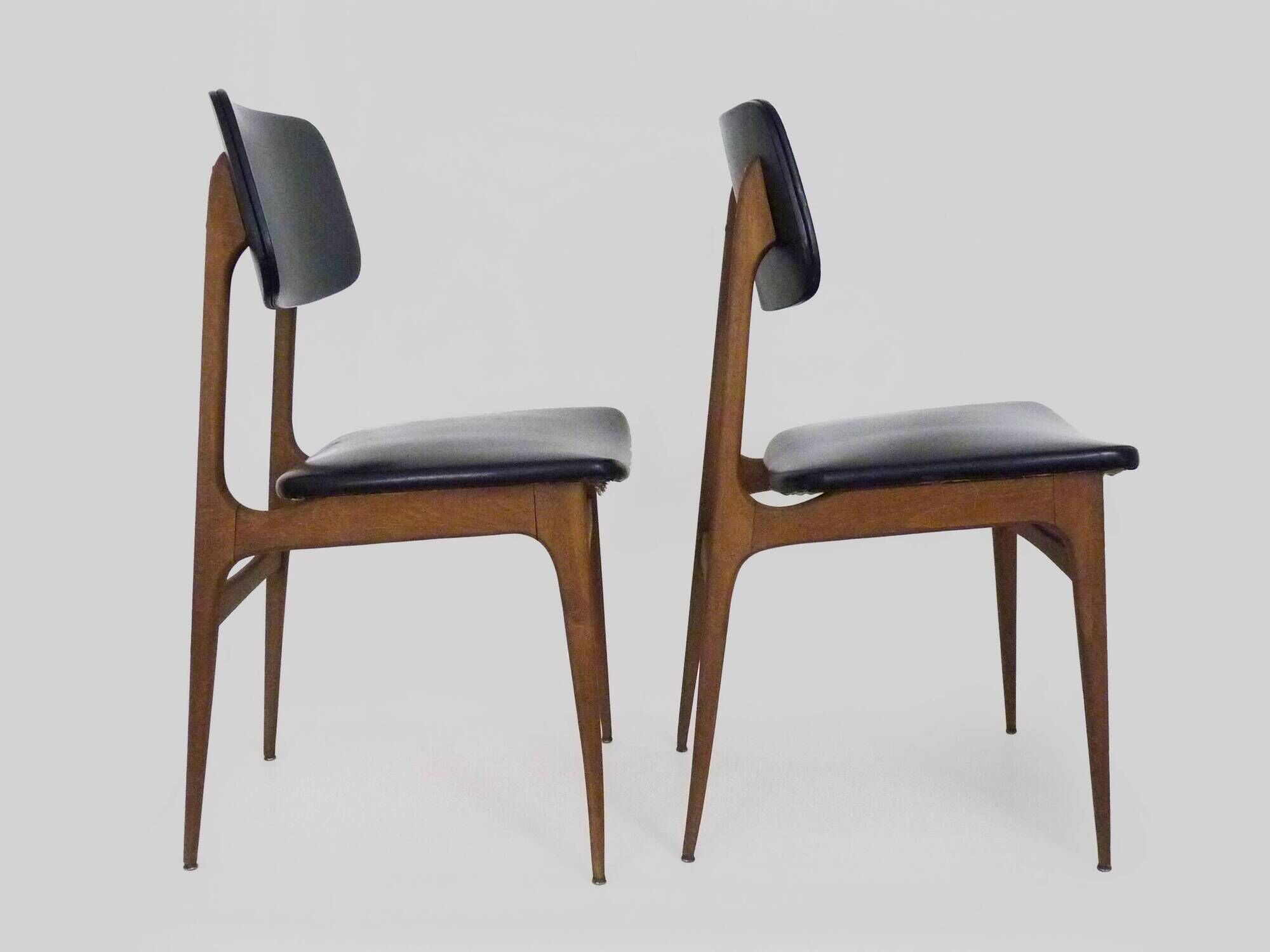 Pair of Scandinavian chairs in beech wood and skai from the 50s