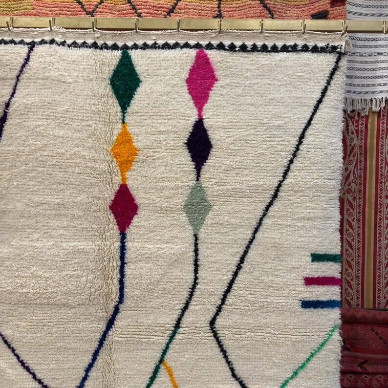 Traditional Moroccan rug 250cm x 150cm