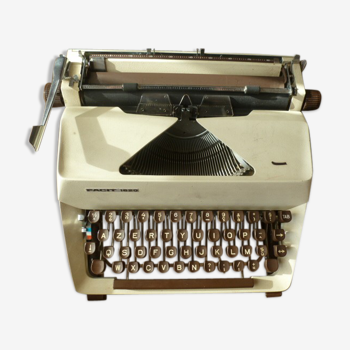 Machine à écrire et valise en cuir marron  Facit 1620 vintage