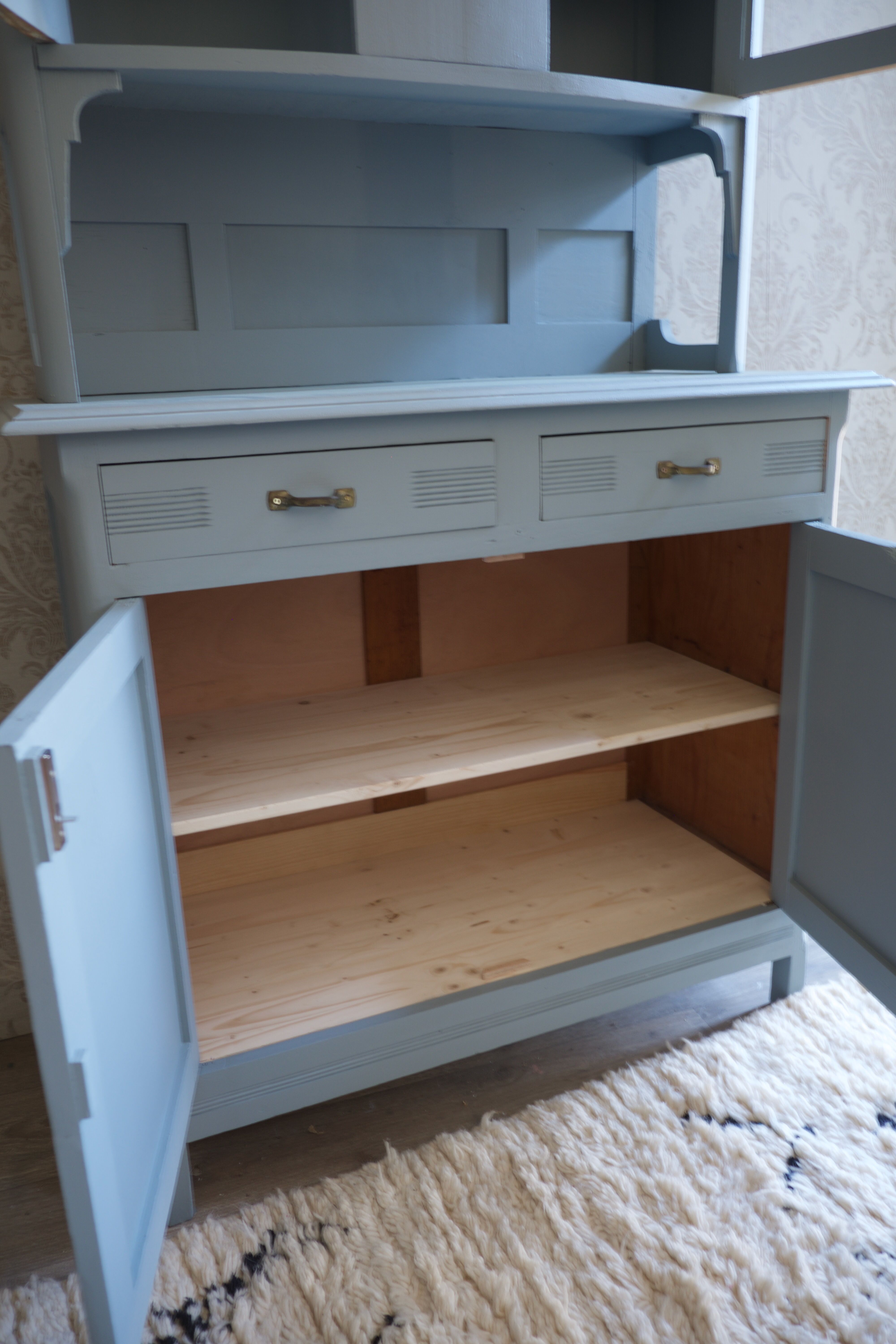 Vintage buffet