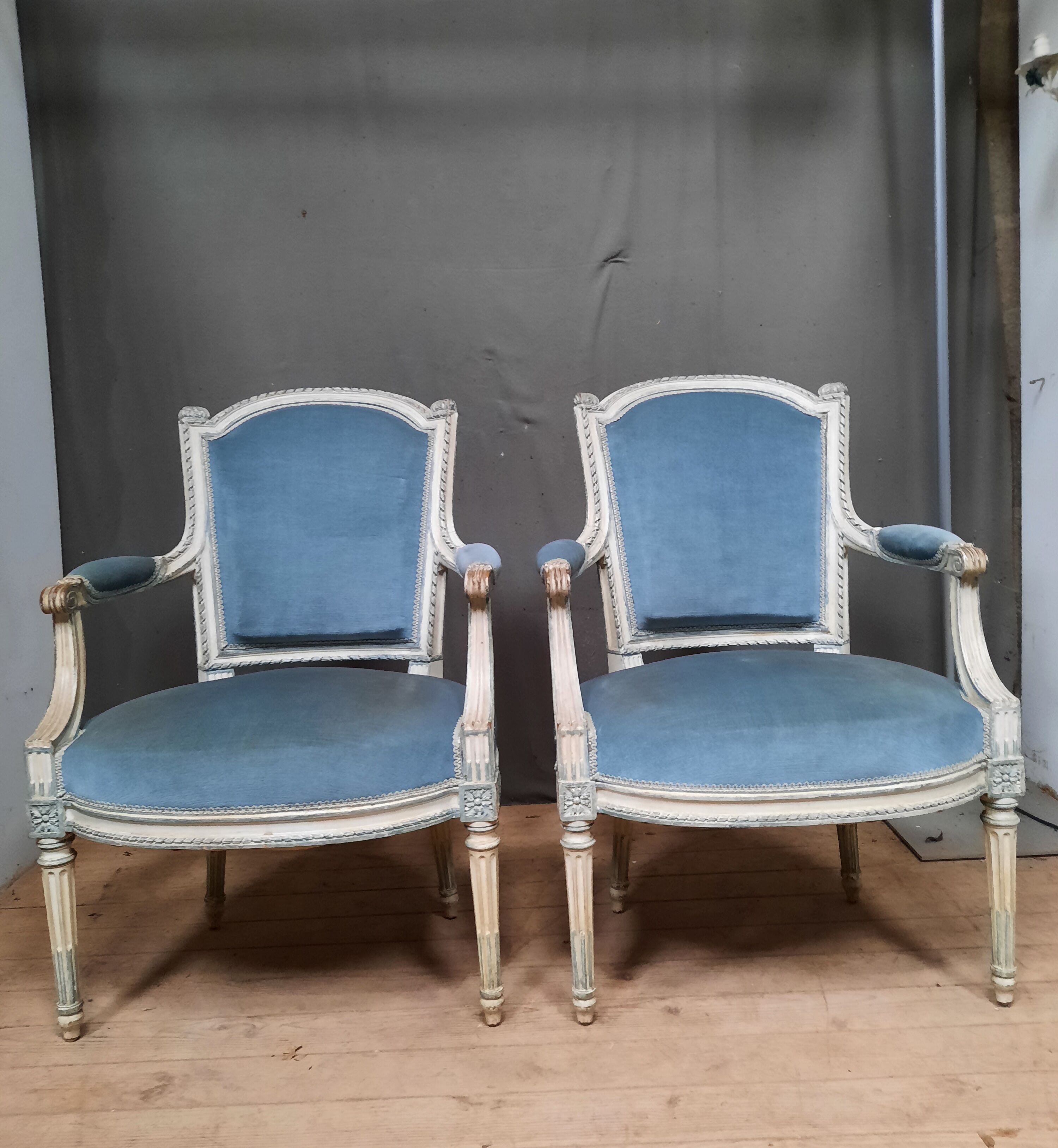 Pair of armchairs Louis XVI