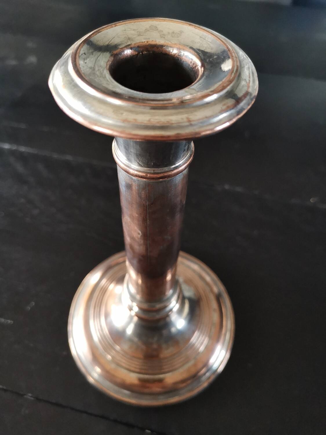 Metal candle holder