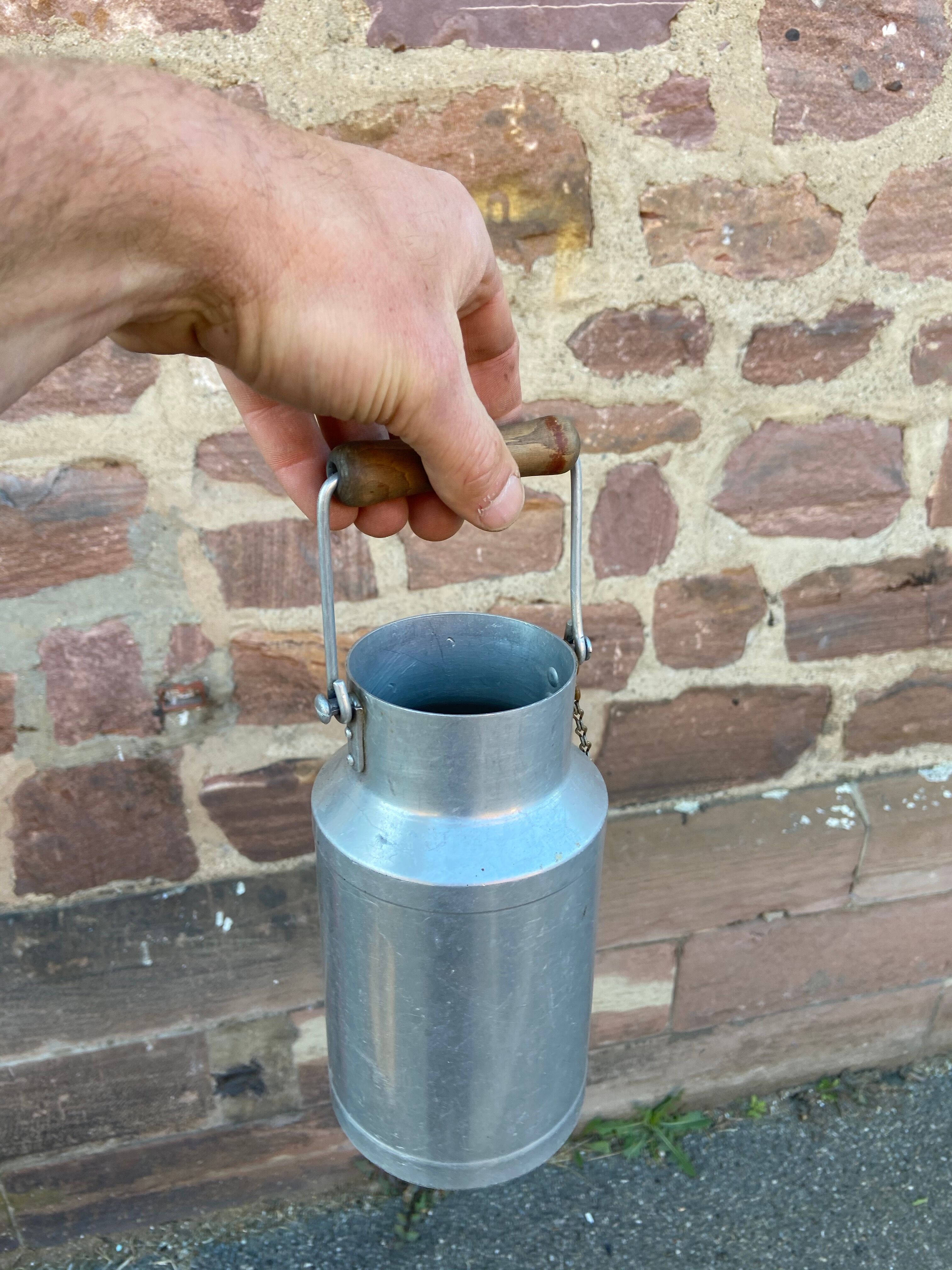 3 Vintage aluminium old milk pot 1950